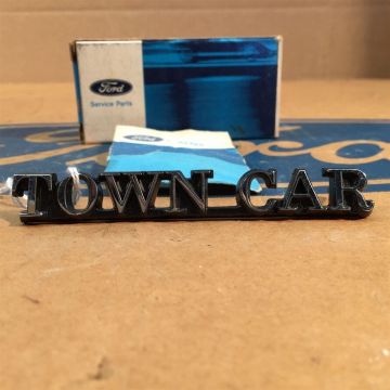 Nameplate, Town Car Script SINGLE - NOS