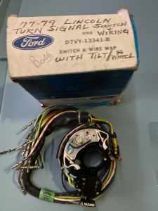 Switch and Mounting Plate, Turn Signal With Tilt