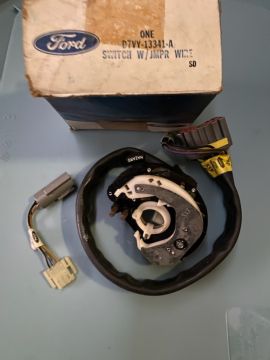 Switch and Mounting Plate with Jumper Wire, Turn Signal Fixed Column