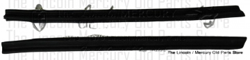 Weatherstrip, Front of Quarter Window Division Seal Rubber Vertical - Pair- NEW