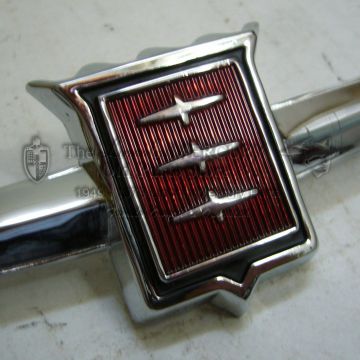 Ornament, Upper Front Grille Panel